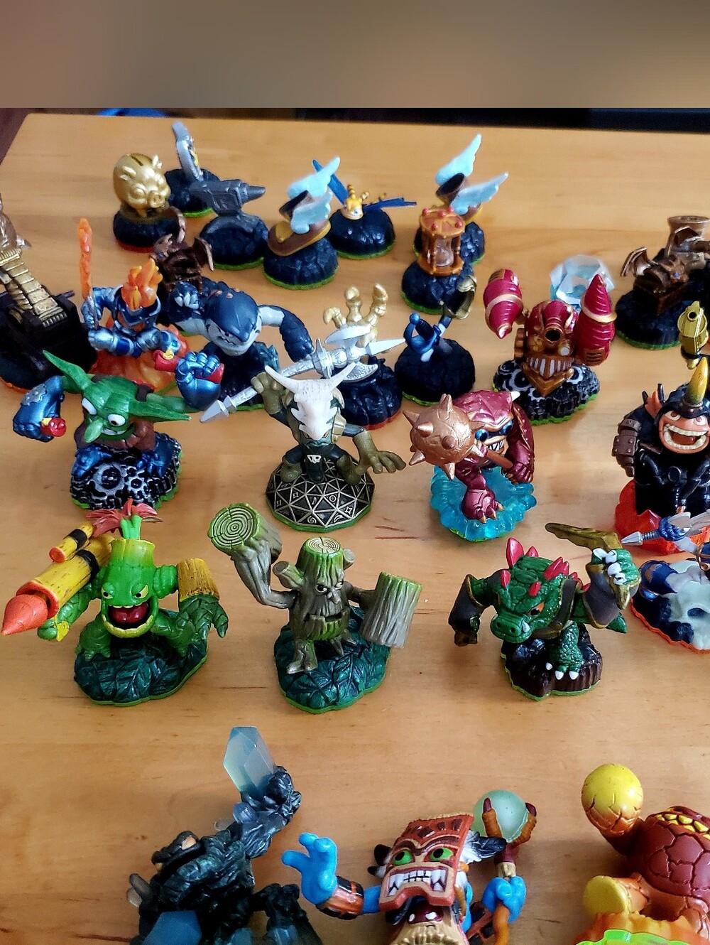 Skylanders Swap-Force Figures - Lot Of 31 - Picture 3 of 8